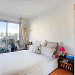 Apt With Balcony Overlooking The Eiffel Tower