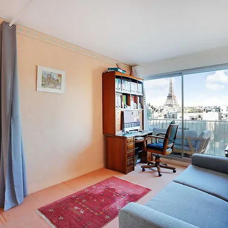 Apt With Balcony Overlooking The Eiffel Tower Parigi